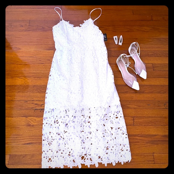 Express Dresses & Skirts - NWT Express White Floral Lace Midi Dress